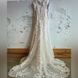 Size 20 brand new wedding dress